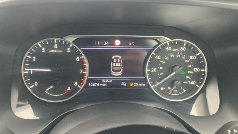 Nissan Qashqai 1.3 DiG-T MH Acenta Premium 5dr Petrol Hatchback